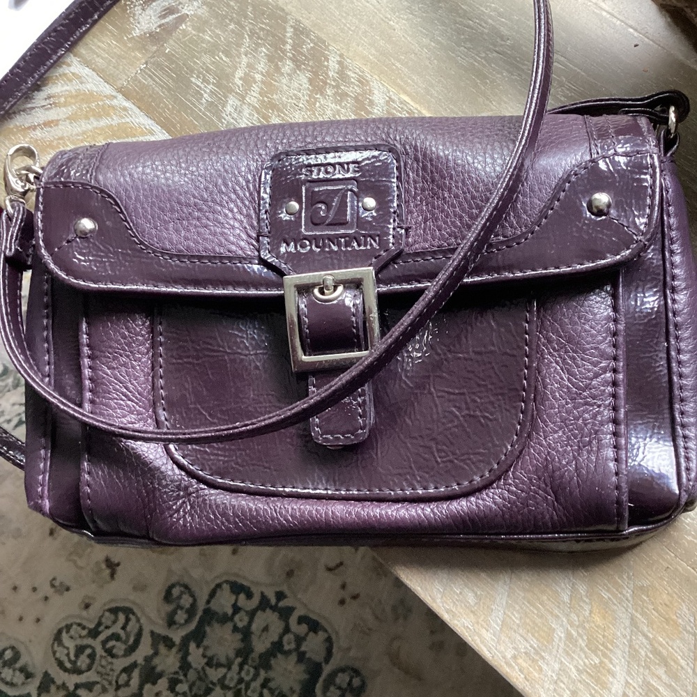 Stone Mountain purple  leather organizer bag like new